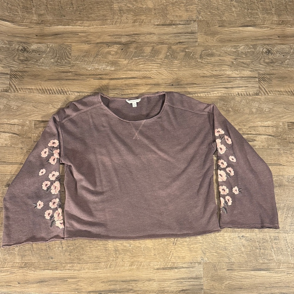 American Eagle Outfitters Mauve Floral Embroidered Sweatshirt -Size L